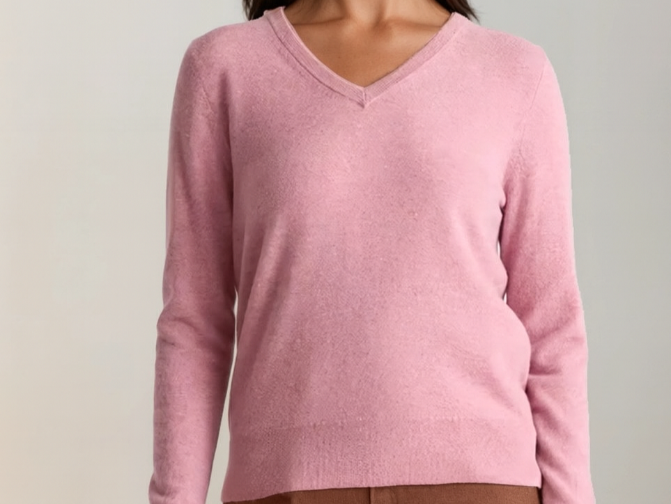 This Fall’s Must-Wear Colors: Elevate Your Travel & Timeless Wardrobe